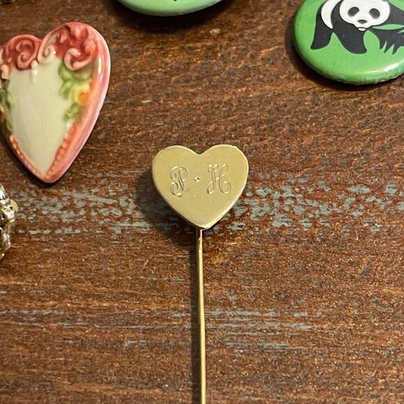 Lapel Pins Lot 73 Pieces Vintage & Modern - Picture 9 of 12